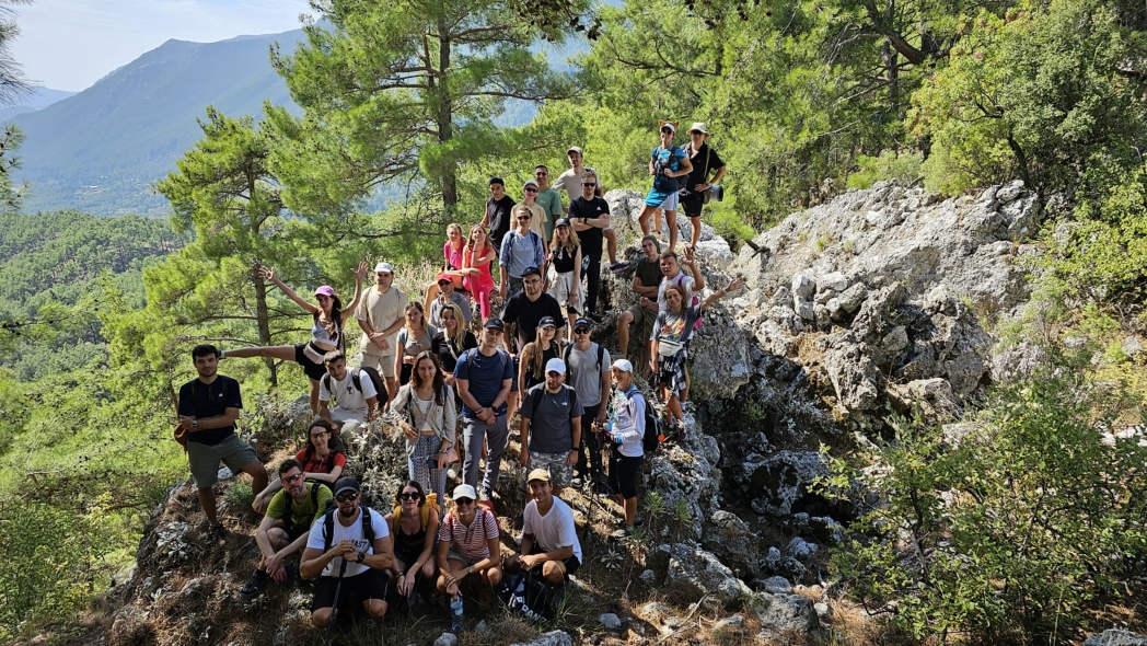 Group photo - Бейджик - Огни Химеры ↘️
